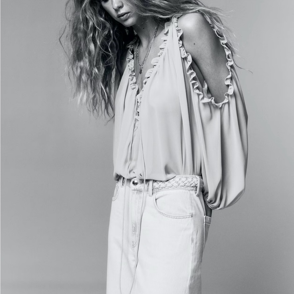 H&M Blush Pink Ruffled Blouse - Picture 4 of 6